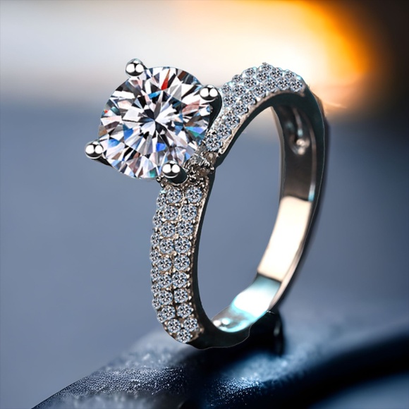 2 Carat Moissanite Engagement Ring Handcrafted in Sterling Silver 925 D VVS - Picture 1 of 8